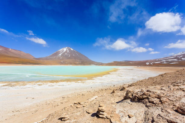 istock The green Laguna Verde,Bolivia 924446654