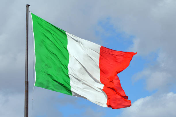 istock Italian national flag 924446690