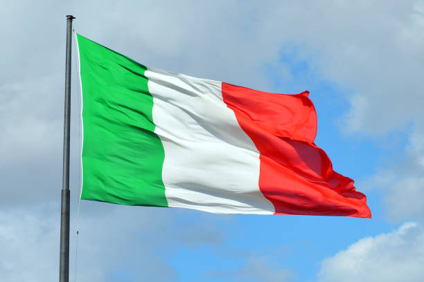 istock Italian national flag 924446788