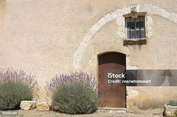 Foto de De Porta Rústica e mais fotos de stock de Abadia - Mosteiro - Abadia - Mosteiro, Antigo, Arcaico