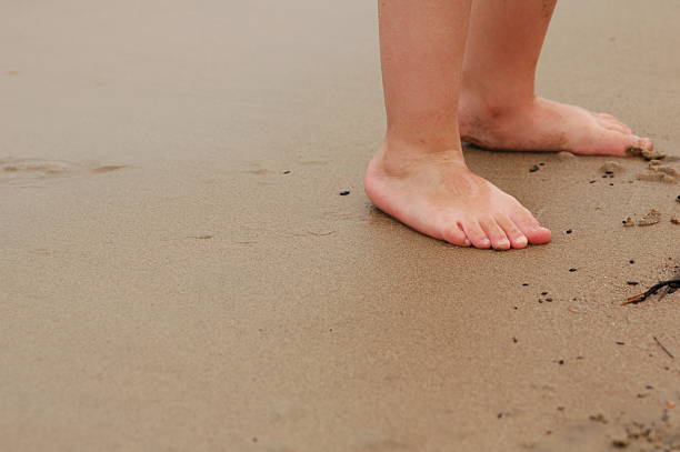 istock Toddler Feet on the Beach 92445714