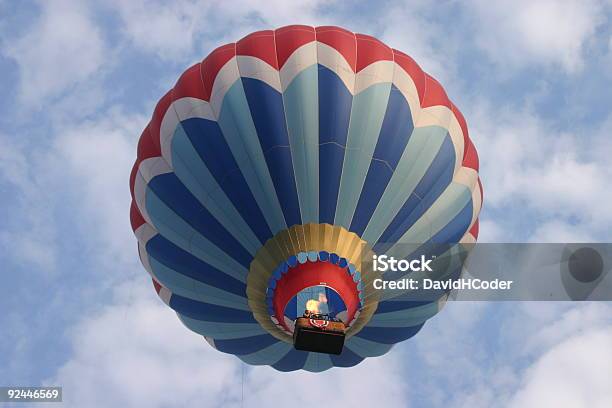 Воздушный Золотой Из Списка Ниже — стоковые фотографии и другие картинки Воздушный шар - Воздушный шар, Ветер, Жар - температура