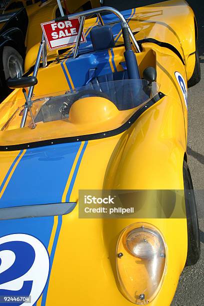 Foto de Esportes Carro De Corrida Para Venda e mais fotos de stock de Carro  - Carro, Carro de corrida, Competição - iStock