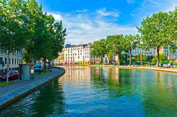 Saint-Martin Canal in Paris View of the Saint-Martin Canal in Paris st. martins stock pictures, royalty-free photos & images