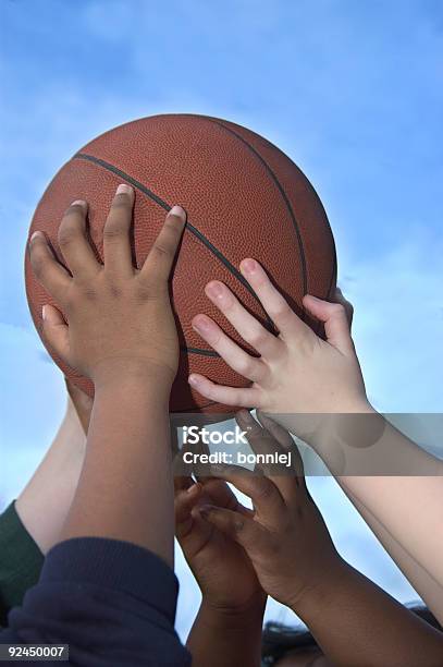 베스킷볼 농구-팀 스포츠에 대한 스톡 사진 및 기타 이미지 - 농구-팀 스포츠, 농구공, 십대