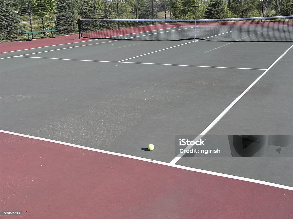 court de Tennis sur le court-ball - Photo de Aller chercher libre de droits