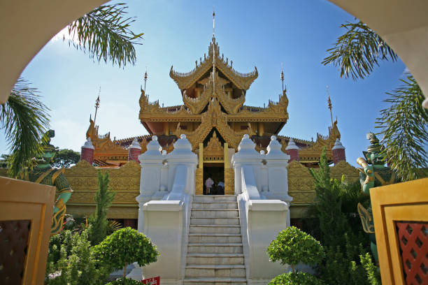 istock Beautiful pagoda buildings in a complex in Mandalay, Myanmar 924533202