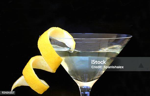 Zitronenwodkatouch Stockfoto und mehr Bilder von Martini - Martini, Gin, Zitrone