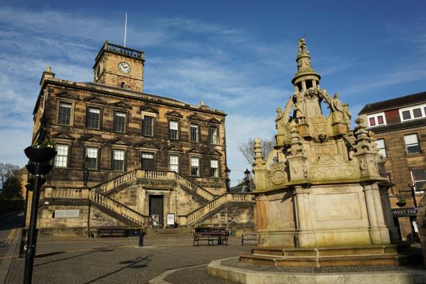 croce di linlithgow mercat - linlithgow palace foto e immagini stock