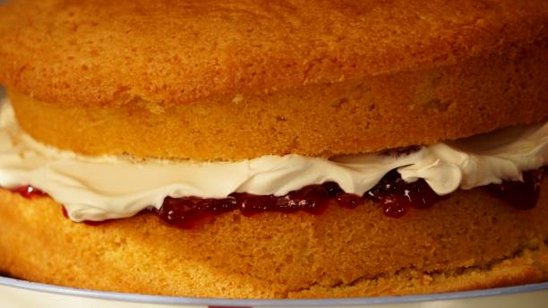 istock Victoria Sandwich Cake 924562346