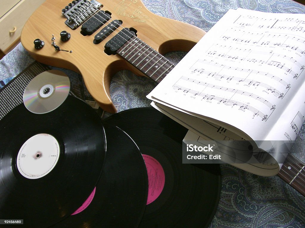 "33", "45", Lp, Cd, musica e chitarra - Foto stock royalty-free di Disco long playing