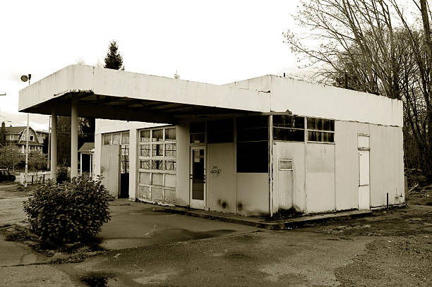 istock Architecture - Old Gas Station2 92456660