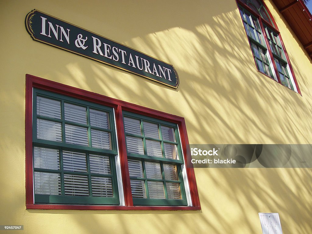 Inn & ristorante-Segnale - Foto stock royalty-free di Albergo