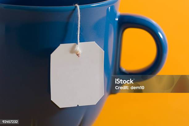 Chá Rótulo Pendurado Em Uma Caneca - Fotografias de stock e mais imagens de Chá - Chá, Etiqueta - Mensagem, Chá - Bebida quente