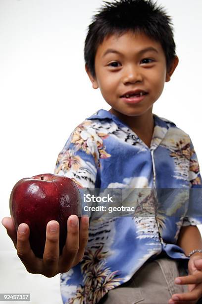 Kind Mit Apple Stockfoto und mehr Bilder von Angebissen - Angebissen, Apfel, Beißen