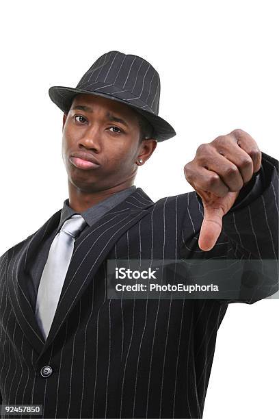 Business Mann Im Gestreiften Anzug Pin Hut Geben Daumen Runter Stockfoto und mehr Bilder von Gehen