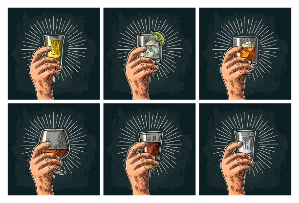 illustrations, cliparts, dessins animés et icônes de mâle main tenant verre de brandy, gin, tequila, vodka, rhum, whisky. - whisky cocktail glass rum