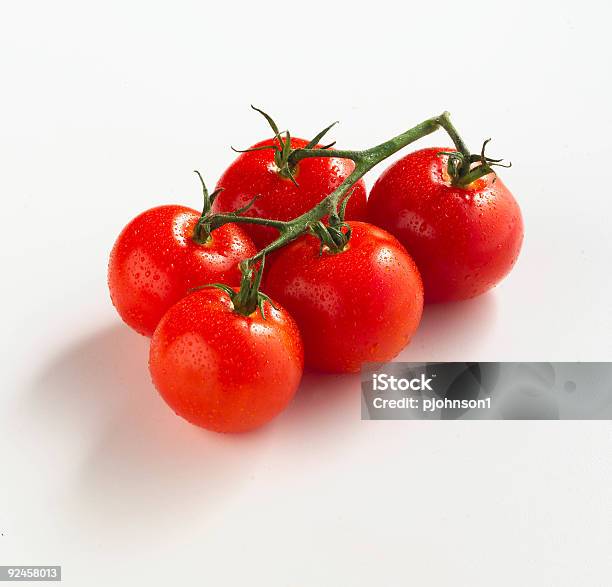 Campari Tomates Foto de stock y más banco de imágenes de Alimento - Alimento, Cafetería de carretera, Color - Tipo de imagen