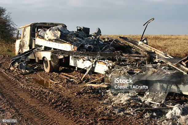 Photo libre de droit de Épuisé Camion 3 banque d'images et plus d'images libres de droit de Accident de la route - Accident de la route, Accident de transport, Accident de voiture