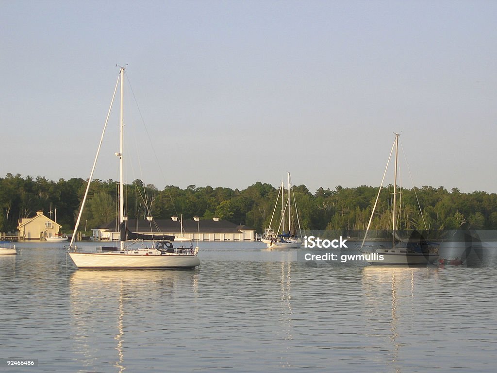 Barche a vela ancorata - Foto stock royalty-free di Acqua