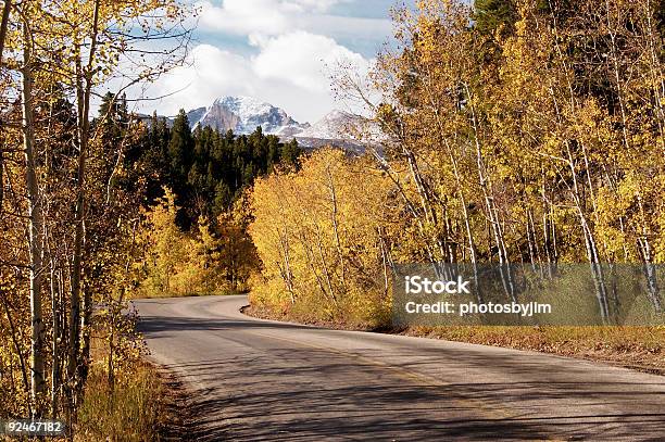 Foto de Scenic Highway e mais fotos de stock de Amarelo - Amarelo, Colorado, Curva - Forma