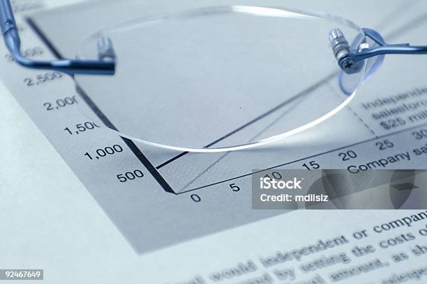 グラスと予算 - めがねのストックフォトや画像を多数ご用意 - めがね, オフィス, カラー画像
