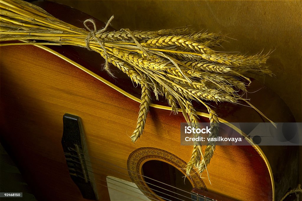 Blé et de guitare - Photo de Acajou - En bois libre de droits