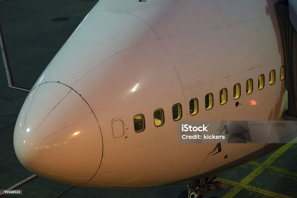 鼻のボーイング 747 機 - イルミネーションのロイヤリティフリーストックフォト