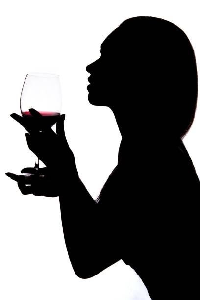 istock Woman holding the wineglass 924685350
