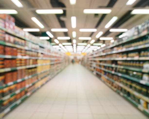 istock blurred supermarket aisle 924716790