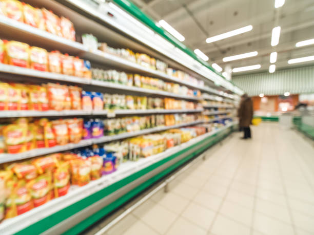 istock Defocused blur of supermarket shelves 924720142