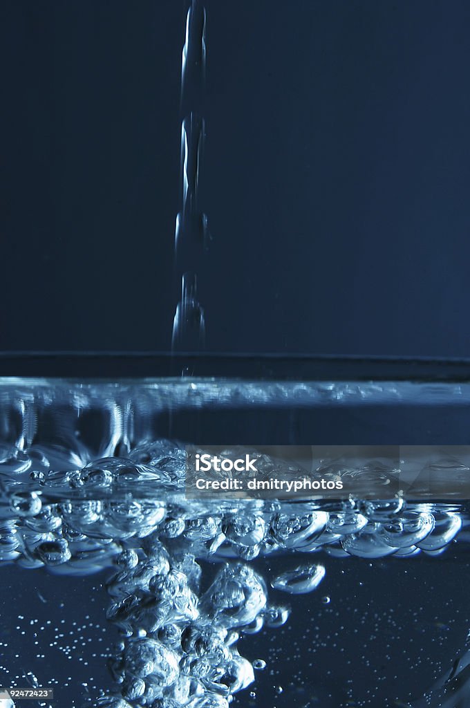 Падающая вода 1 - Стоковые фото Абстрактный роялти-фри