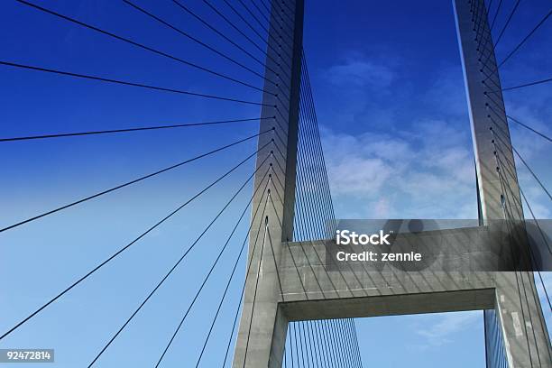 Fahren Sie Durch Hängebrücke Stockfoto und mehr Bilder von Anmut - Anmut, Architektur, Bauwerk