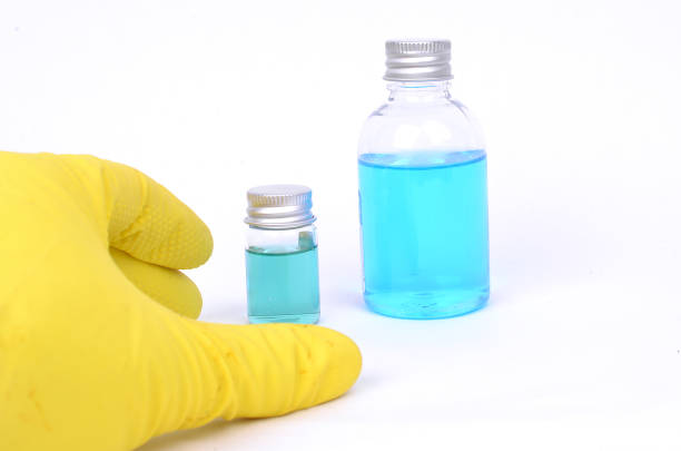 istock Testing chemicals in the lab with safety gloves on 924733070