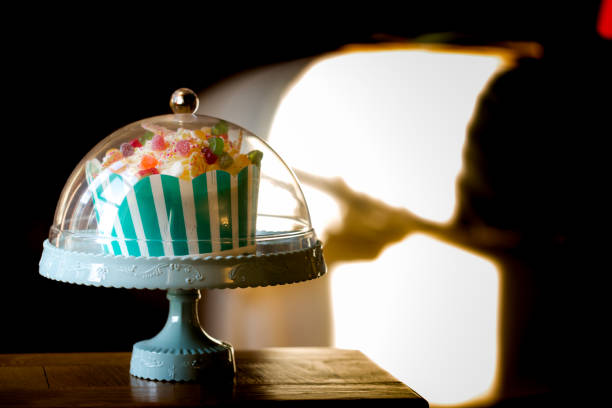 istock Small traditional birthday cake in vintage style 924748404