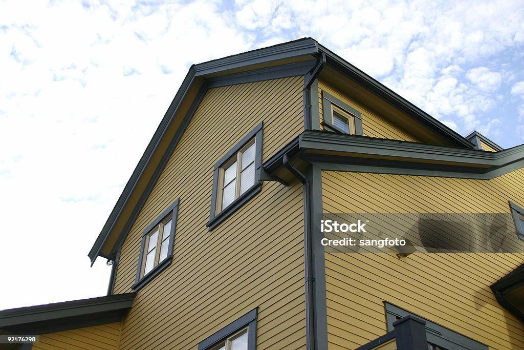 Casa in stile europeo - Foto stock royalty-free di Ambientazione esterna