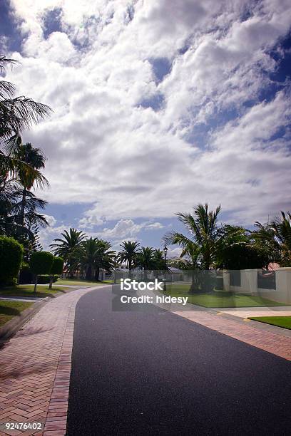 Boulevard - Fotografias de stock e mais imagens de Alfalto - Alfalto, Bulevar, Curva - Forma