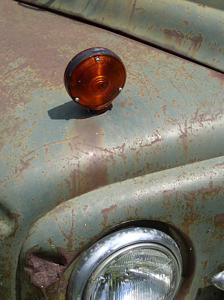 istock Old Truck Signal and Headlight 92476421