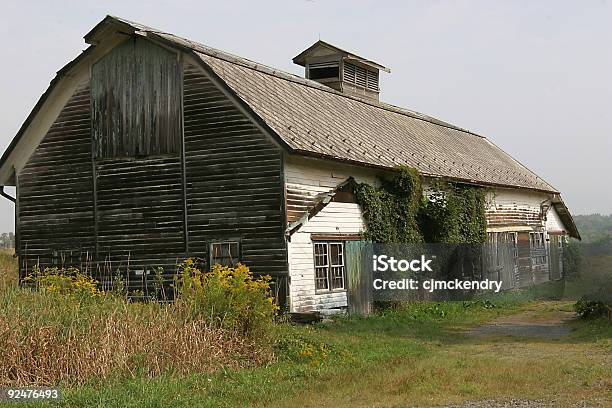 Rustic Barn Stock Photo - Download Image Now - Barn, Building - Activity, Color Image