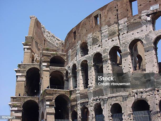 Colosseum Roma Italia Foto de stock y más banco de imágenes de Aire libre - Aire libre, Anfiteatro, Antiguo