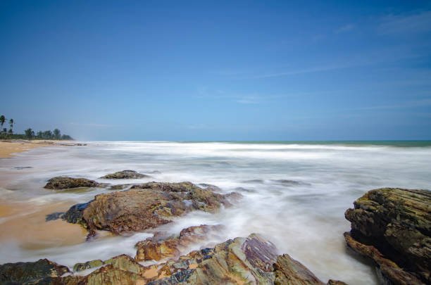 istock Scenic View Of Sea Against Blue Sky 924786654