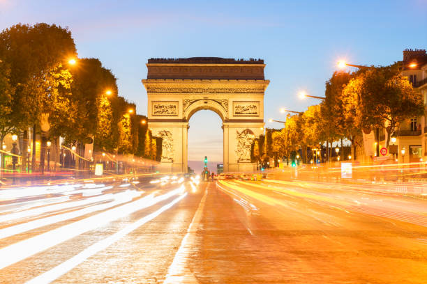 istock Arc de triomphe, Paris, France 924810756