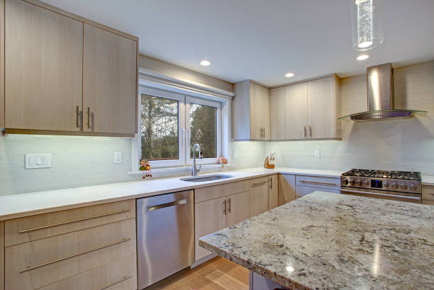 istock Lovely kitchen room with kitchen island 924817084