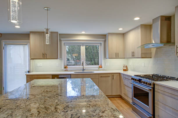 istock Lovely kitchen room with kitchen island 924817550