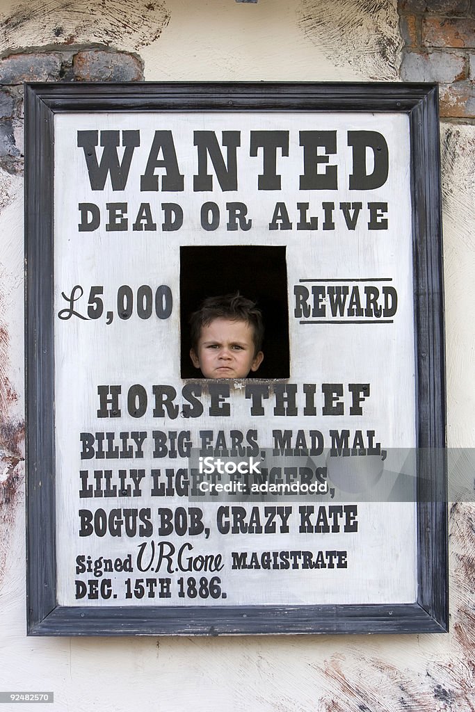 Tre anni di età bambino in wanted poster-Segnale inglese - Foto stock royalty-free di Antico - Vecchio stile