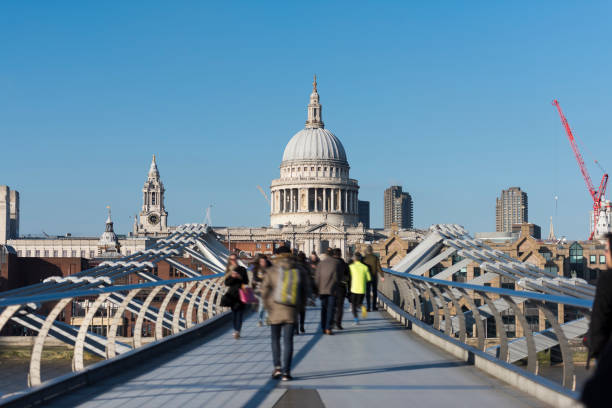 istock Busy commuters on their way home in London 924890680