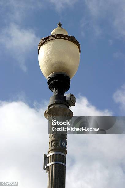 Street Light Stockfoto und mehr Bilder von Blau - Blau, Cumulus, Farbbild