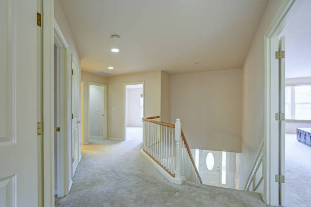 istock Second floor landing boasts sand beige walls 924931224
