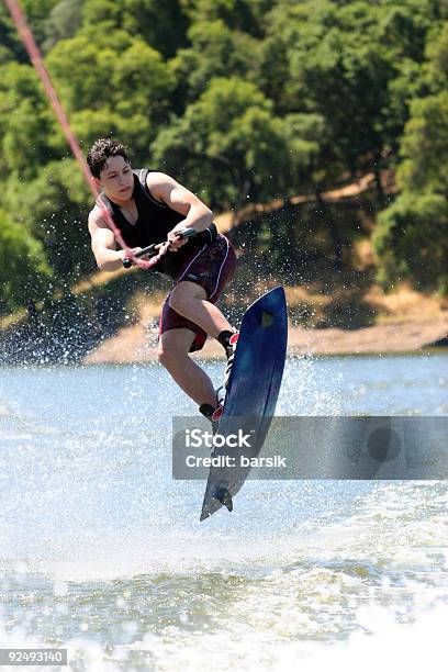 Wakeboarden Stockfoto und mehr Bilder von Bewegung - Bewegung, Erwachsene Person, Extremsport