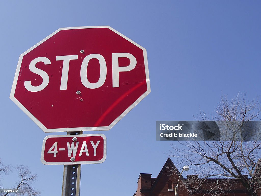 Panneau Stop - Photo de Panneau Stop libre de droits